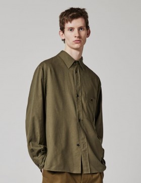  Camisa verde cáqui com bolso invertido | Camisas Margaret Howell para homem