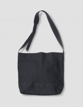  Mhl. Canvas Schultertasche Schwarz | Damen-/Herrentaschen von Margaret Howell