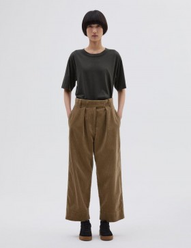  Mhl. Plissierte Cropped-Hose in Kitt | Damenhose von Margaret Howell