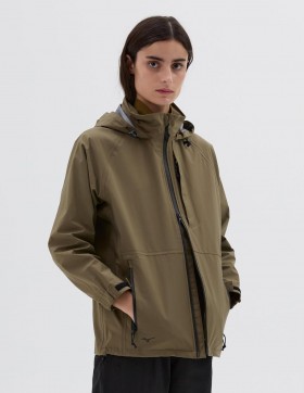  Mizuno Regenjacke Hellkhaki | Damen-Sportbekleidung von Margaret Howell